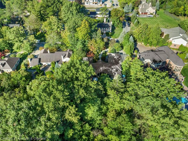 9 West Lane, Dearborn, MI 48124