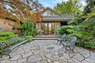 9 West Lane, Dearborn, MI 48124