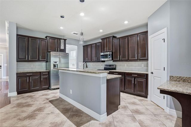 3987 ROUND TABLE COURT, Land O Lakes, FL 34638