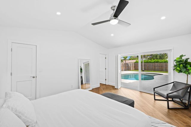 3011 NE 51st Street, Lighthouse Point, FL 33064