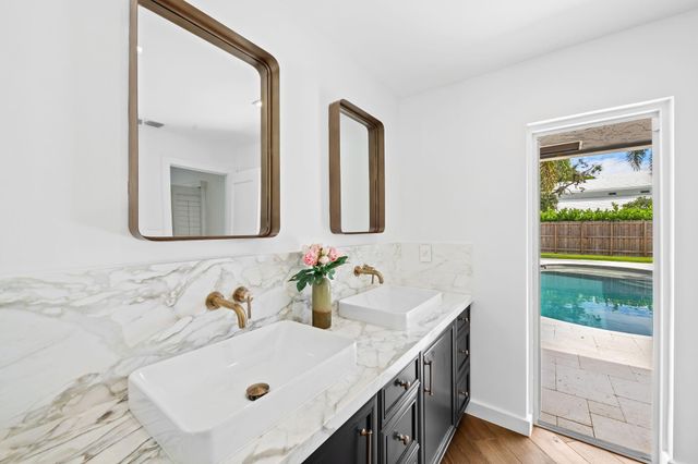 3011 NE 51st Street, Lighthouse Point, FL 33064