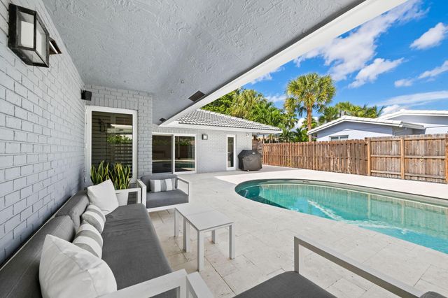 3011 NE 51st Street, Lighthouse Point, FL 33064