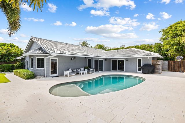 3011 NE 51st Street, Lighthouse Point, FL 33064