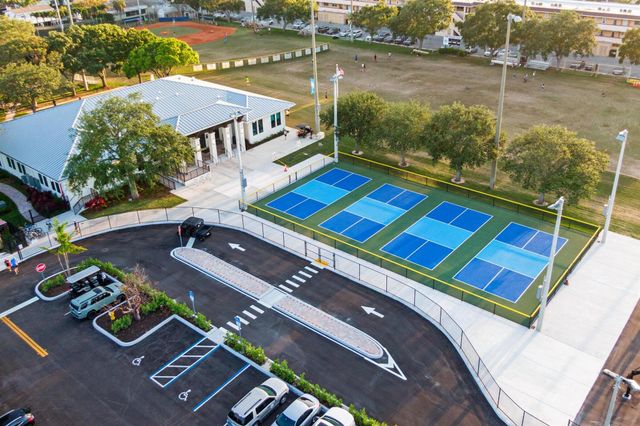 3011 NE 51st Street, Lighthouse Point, FL 33064