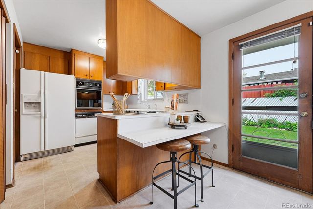 9450 W Dakota Avenue, Lakewood, CO 80226