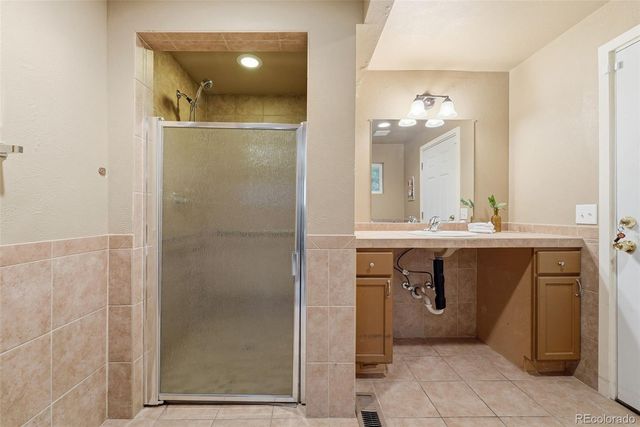 9450 W Dakota Avenue, Lakewood, CO 80226