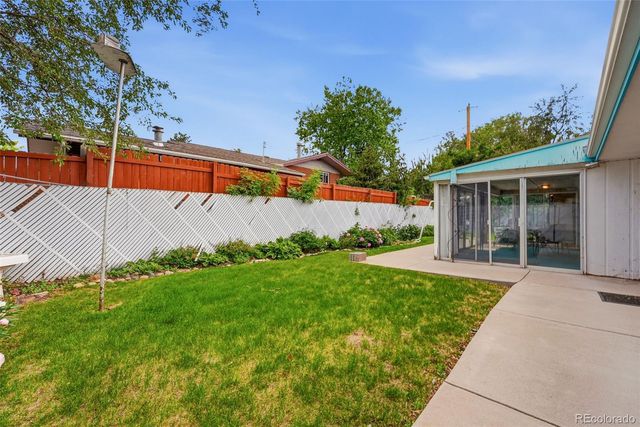 9450 W Dakota Avenue, Lakewood, CO 80226