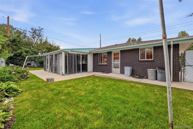 9450 W Dakota Avenue, Lakewood, CO 80226
