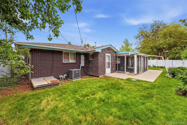 9450 W Dakota Avenue, Lakewood, CO 80226
