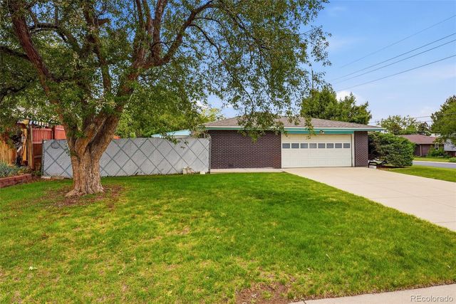 9450 W Dakota Avenue, Lakewood, CO 80226