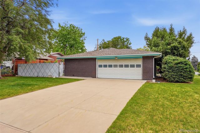 9450 W Dakota Avenue, Lakewood, CO 80226