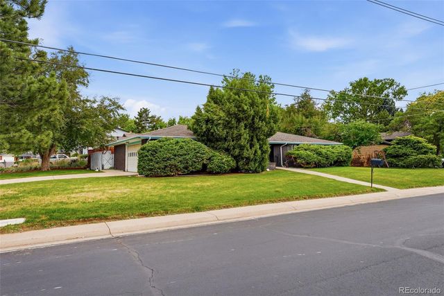 9450 W Dakota Avenue, Lakewood, CO 80226