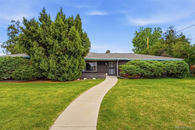 9450 W Dakota Avenue, Lakewood, CO 80226