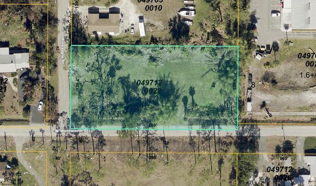 PINEAPPLE STREET, Englewood, FL 34223
