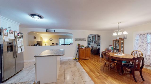 40 Highland Terrace, Taunton, MA 02780