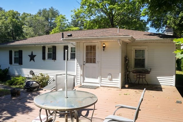 40 Highland Terrace, Taunton, MA 02780