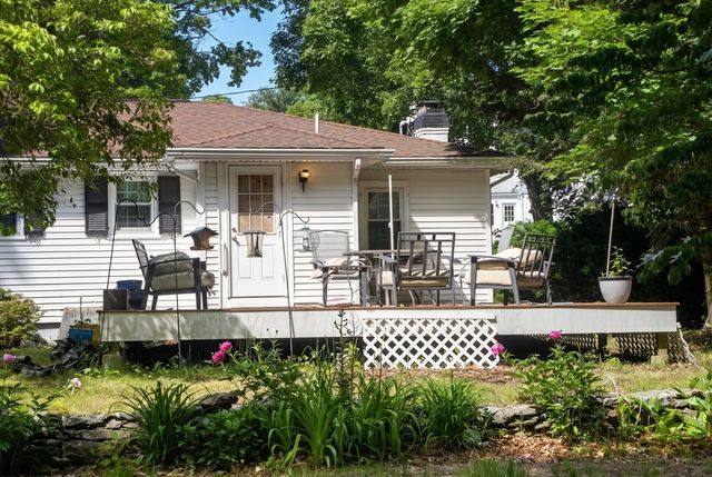 40 Highland Terrace, Taunton, MA 02780