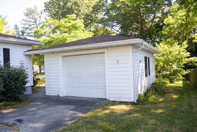 40 Highland Terrace, Taunton, MA 02780