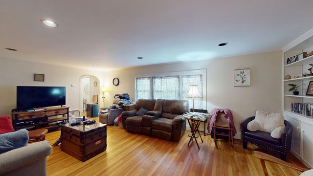 40 Highland Terrace, Taunton, MA 02780