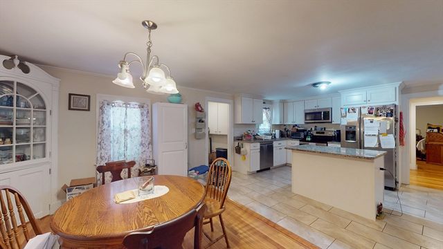 40 Highland Terrace, Taunton, MA 02780