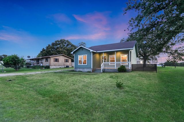 403 Elm DR, Kingsland, TX 78639