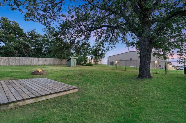 403 Elm DR, Kingsland, TX 78639