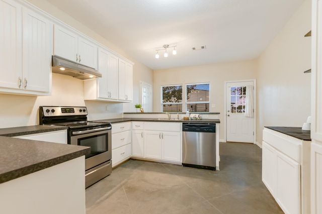 403 Elm DR, Kingsland, TX 78639