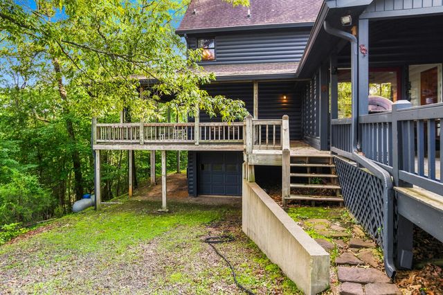 142 Oak Hill Drive, Mineral Bluff, GA 30559