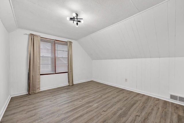 4215 W Florist AVENUE, Milwaukee, WI 53209