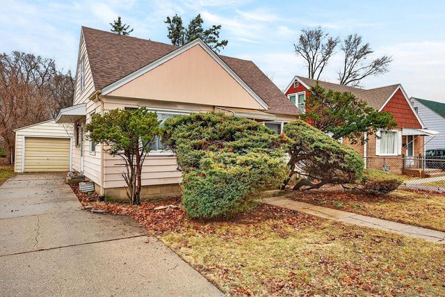 4215 W Florist AVENUE, Milwaukee, WI 53209