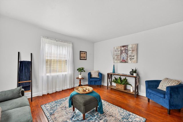 4215 W Florist AVENUE, Milwaukee, WI 53209