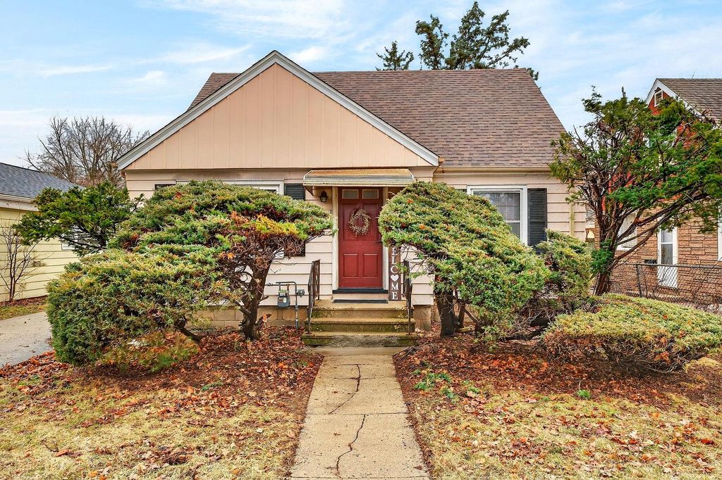 4215 W Florist AVENUE, Milwaukee, WI 53209