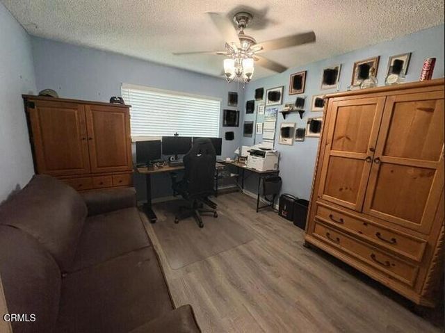 554 W Ave J-11, Lancaster, CA 93534