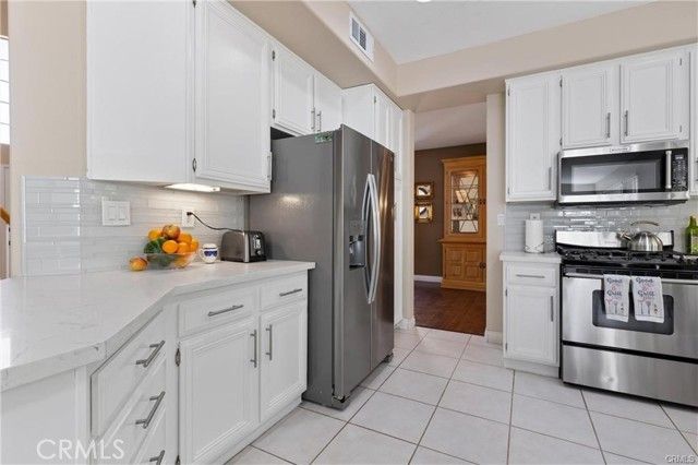 747 Ochee Circle, Corona, CA 92879