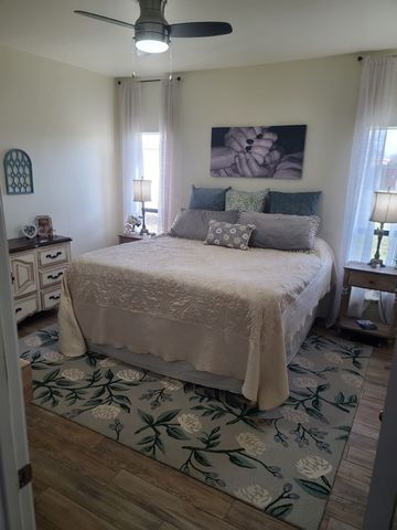6080 Sunrise Court, Athens, TX 75752