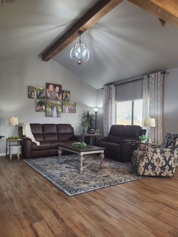 6080 Sunrise Court, Athens, TX 75752