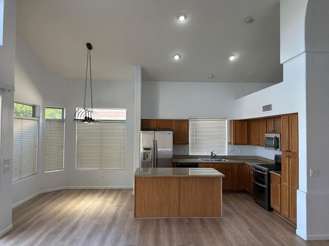 2665 N 137th Avenue, Goodyear, AZ 85395