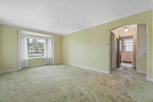 7758 W Hortense Avenue, Chicago, IL 60631