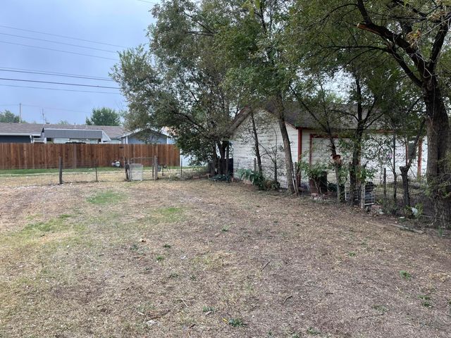 222 oak Avenue, Dumas, TX 79029