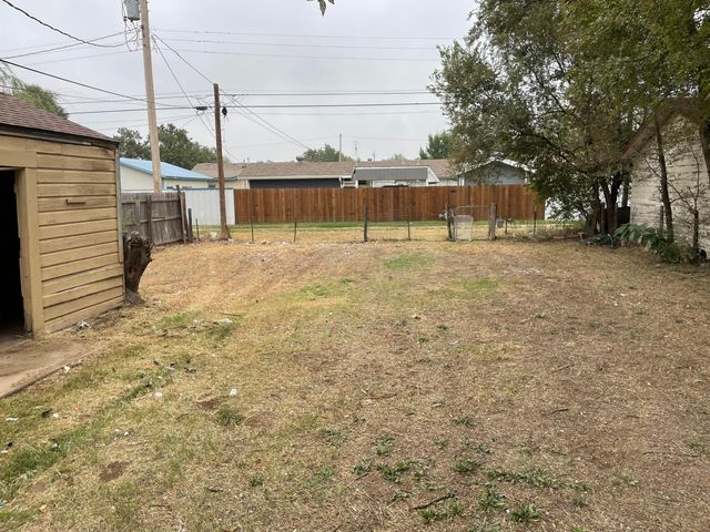 222 oak Avenue, Dumas, TX 79029