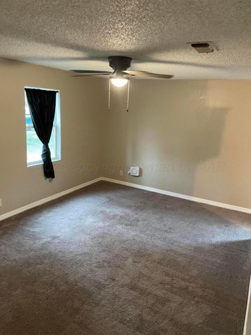 222 oak Avenue, Dumas, TX 79029