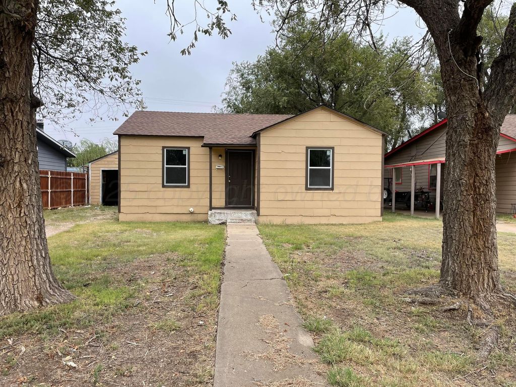 222 oak Avenue, Dumas, TX 79029