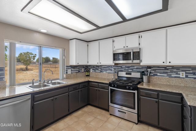 41104 171st Street, Lancaster, CA 93535