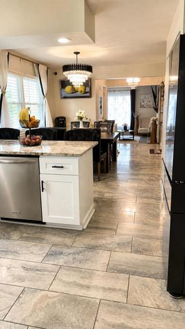6529 N Range Line ROAD, Glendale, WI 53209