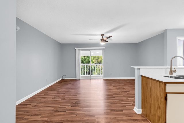 1356 Glenns Bay Rd Apt 207K, Surfside Beach, SC 29575