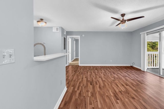 1356 Glenns Bay Rd Apt 207K, Surfside Beach, SC 29575