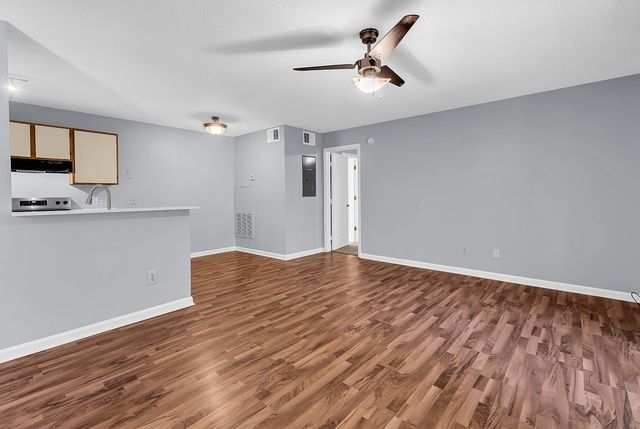 1356 Glenns Bay Rd Apt 207K, Surfside Beach, SC 29575