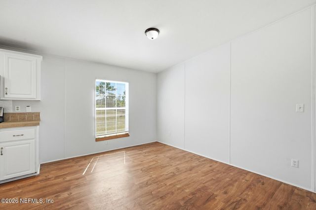 299 CAYENNE Street, Interlachen, FL 32148