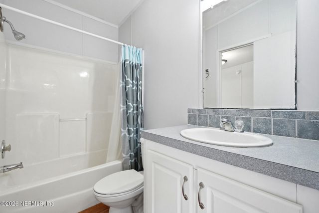 299 CAYENNE Street, Interlachen, FL 32148