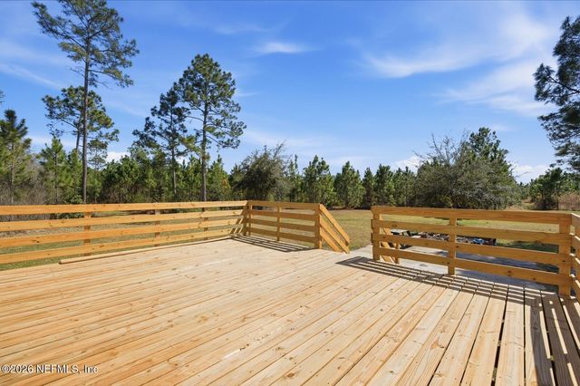 299 CAYENNE Street, Interlachen, FL 32148